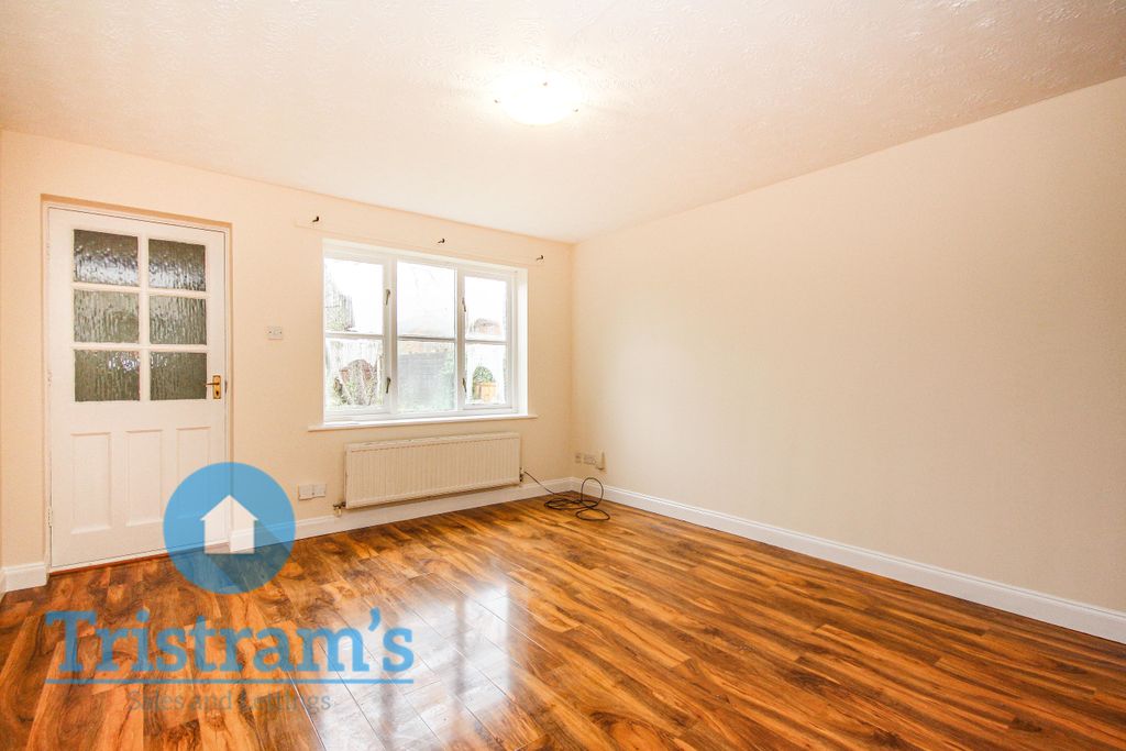 Property photo 3 of 10 Img_7544