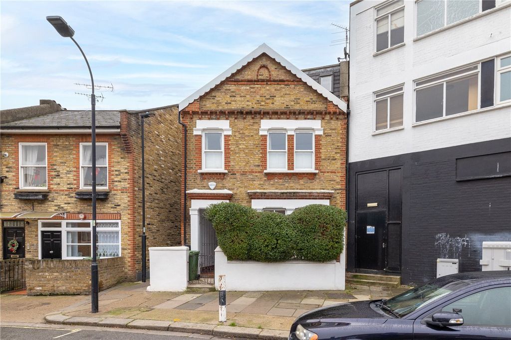 Property photo 3 of 11 Picture No. 15