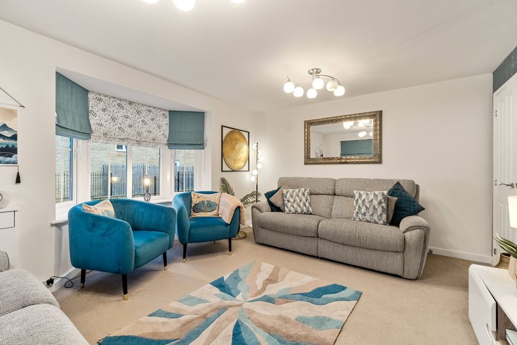 Property photo 2 of 16