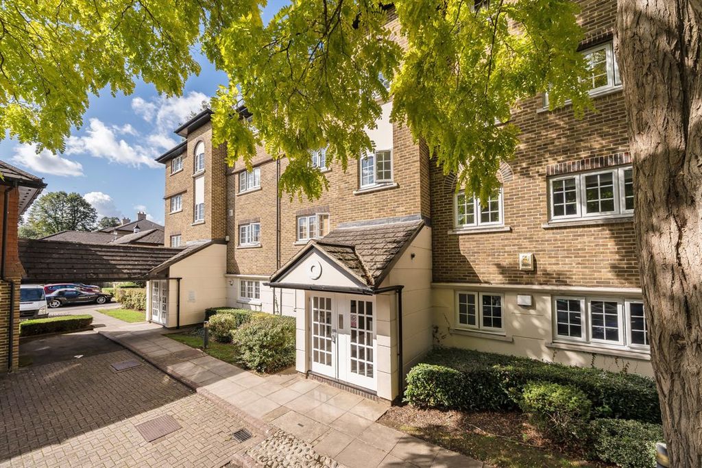 Property photo 1 of 7