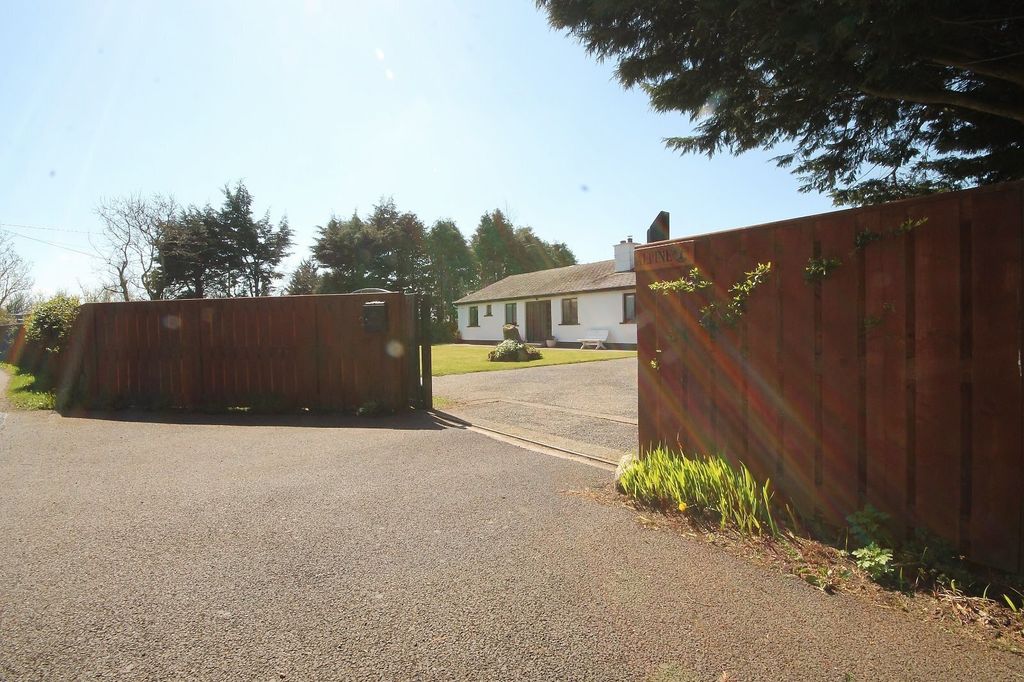 Property photo 2 of 39 Picture No. 79