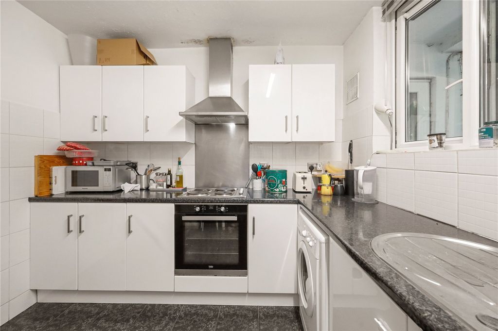 Property photo 2 of 22 Picture No. 25