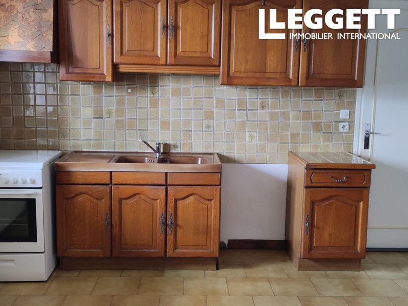 Property photo 3 of 10