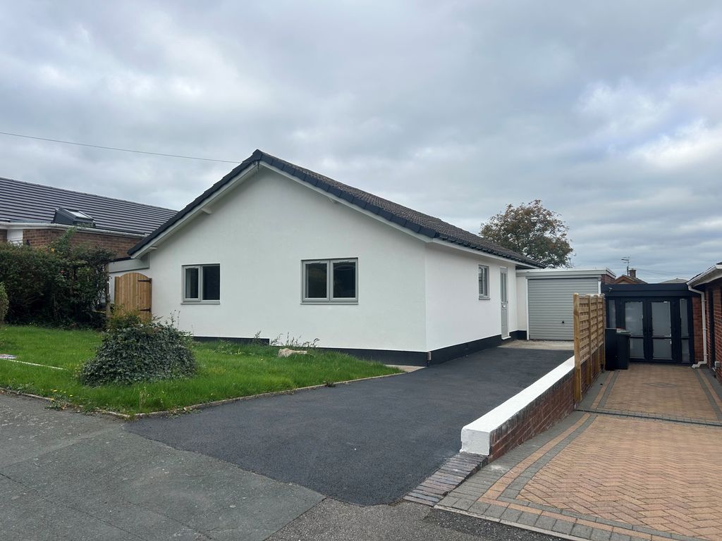 Property photo 1 of 13 Front