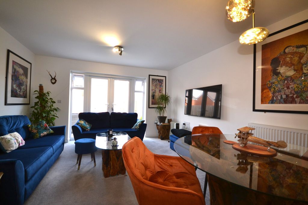 Property photo 2 of 13 Lounge View 1