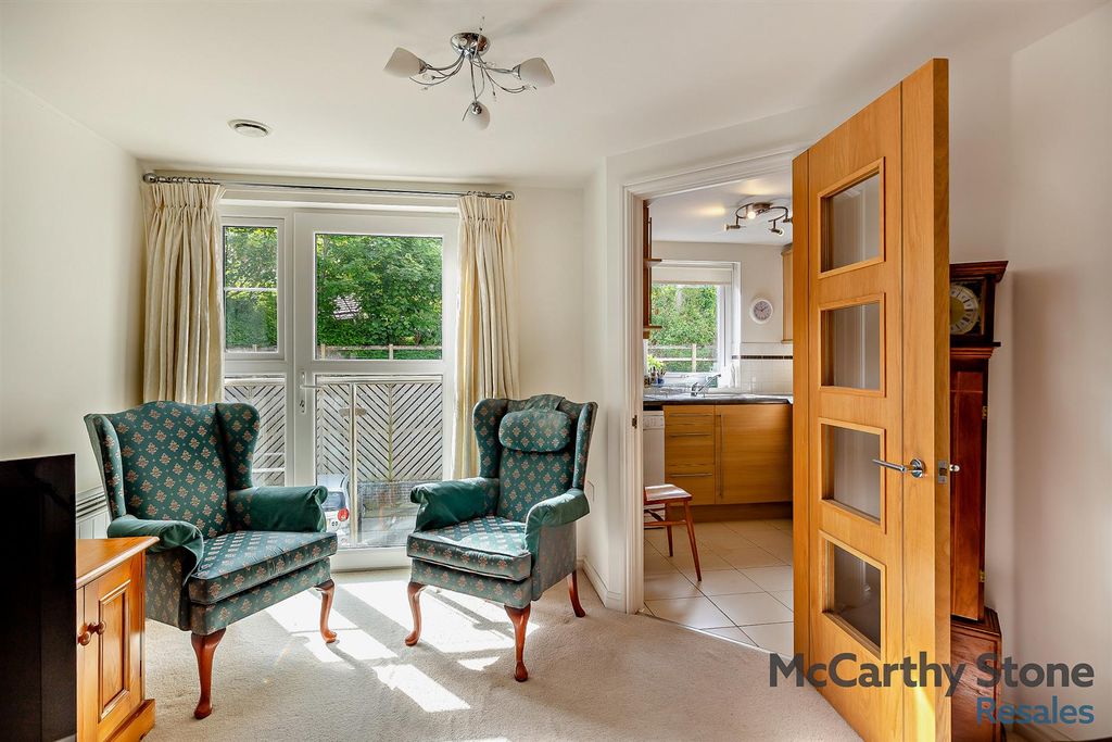 Property photo 3 of 19 Living Room: