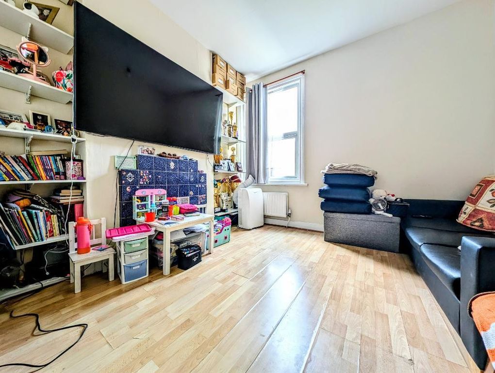 Property photo 2 of 10 Photo 2