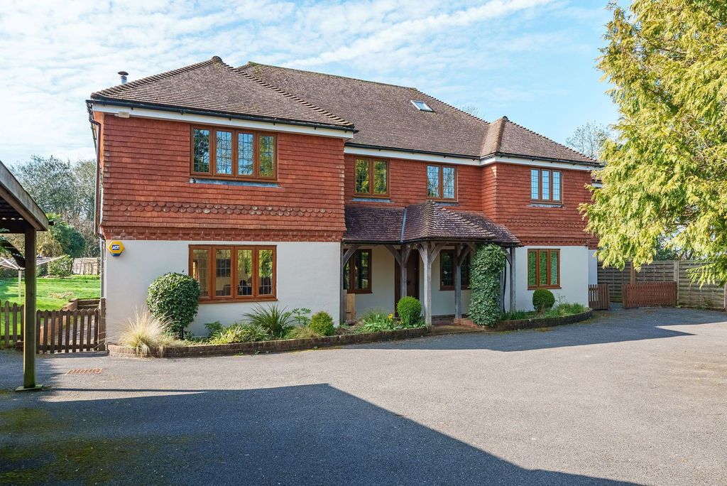 Property photo 3 of 42