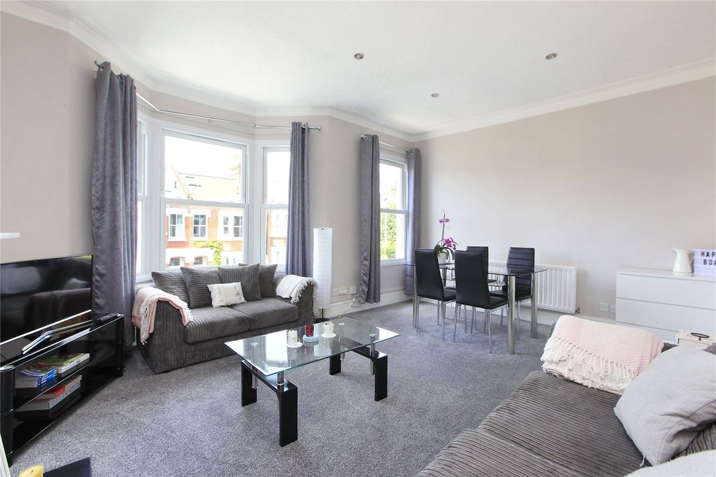 Property photo 2 of 9