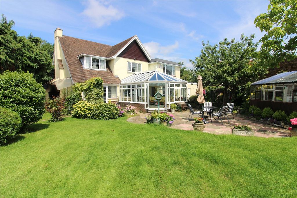 Property photo 2 of 24 Picture No. 21