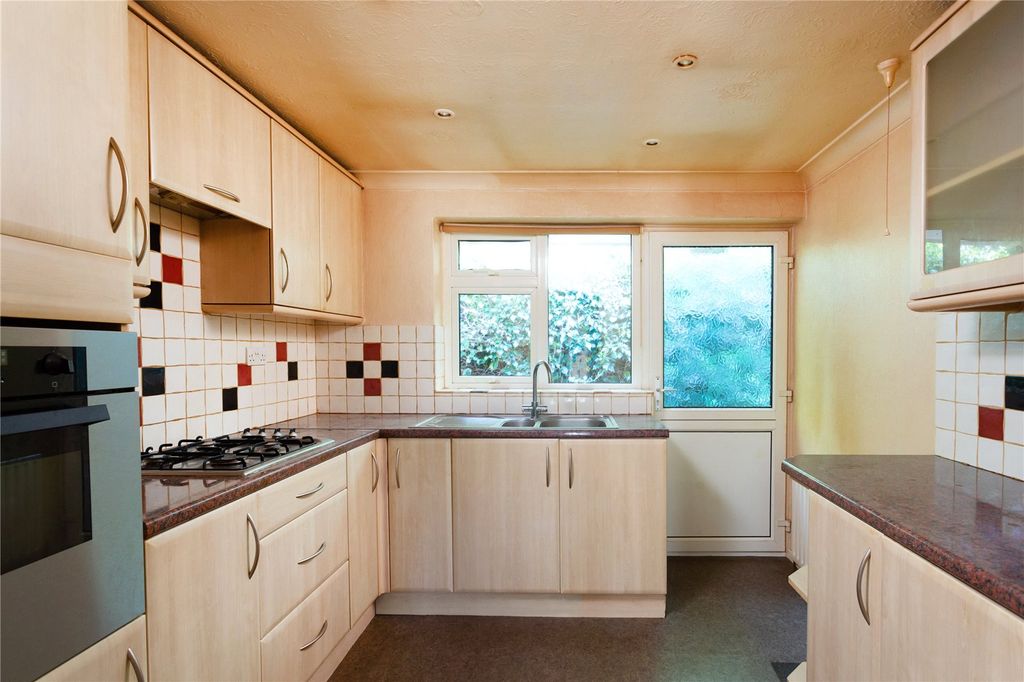 Property photo 2 of 10 Photos