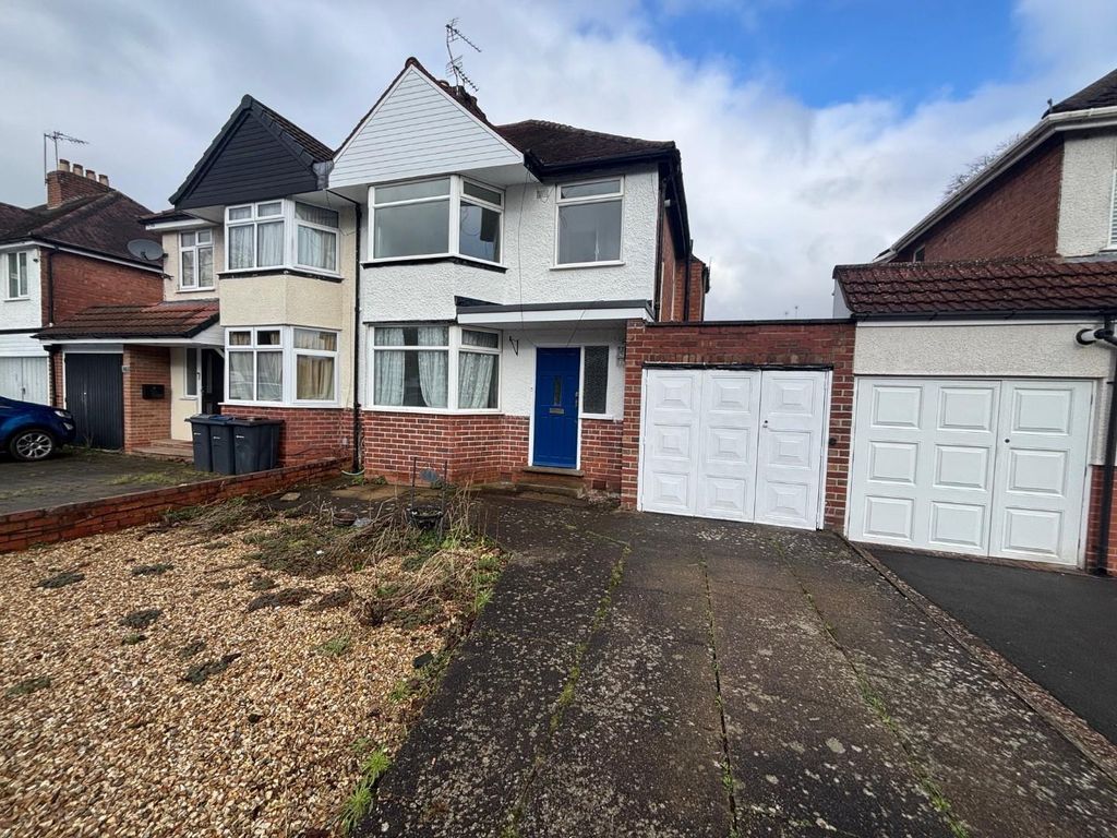 Property photo 1 of 10 Front