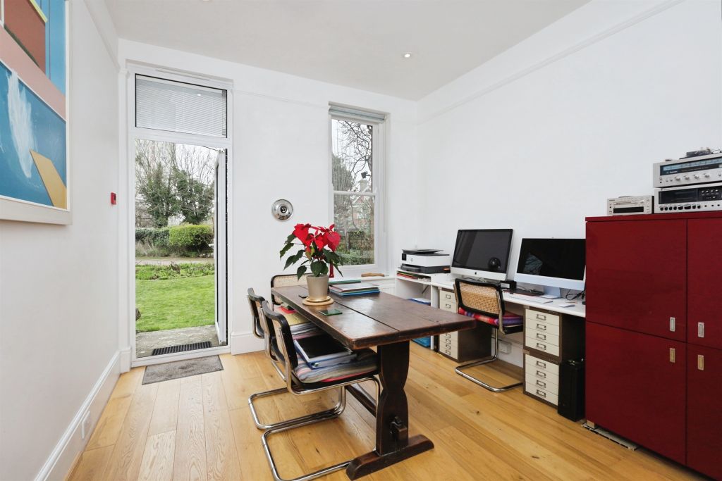 Additional image 7 of 3 bed flat for saleSt. Johns Road, Eastbourne BN20