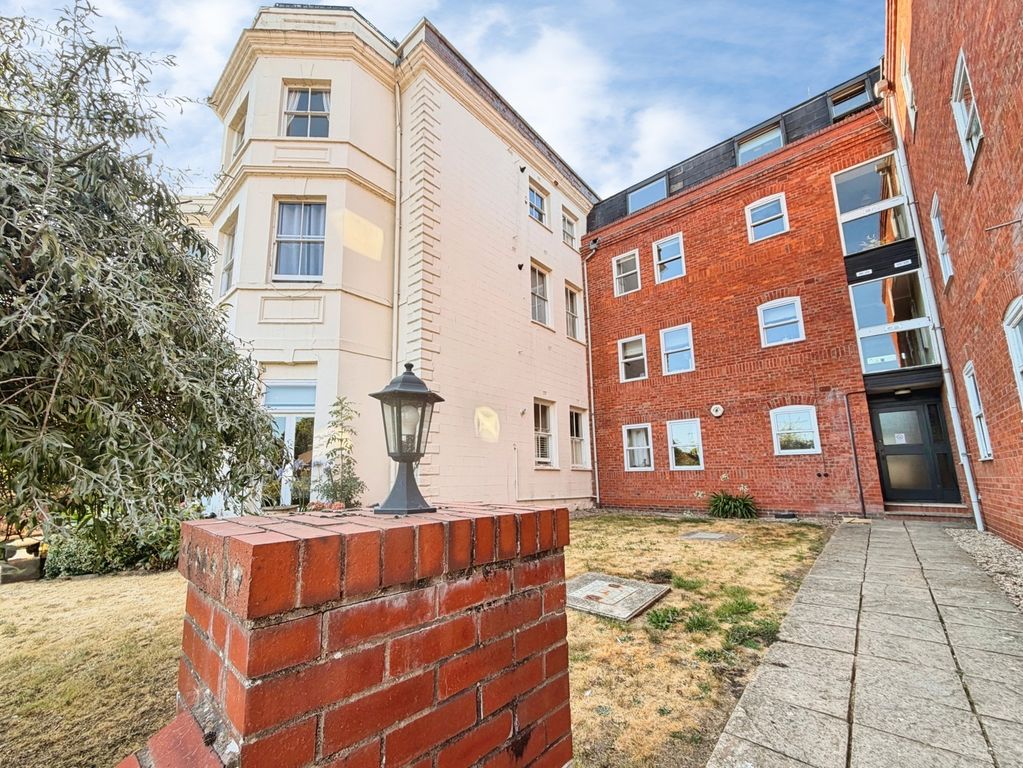 Property photo 1 of 14 Pbox-Img.Jpg
