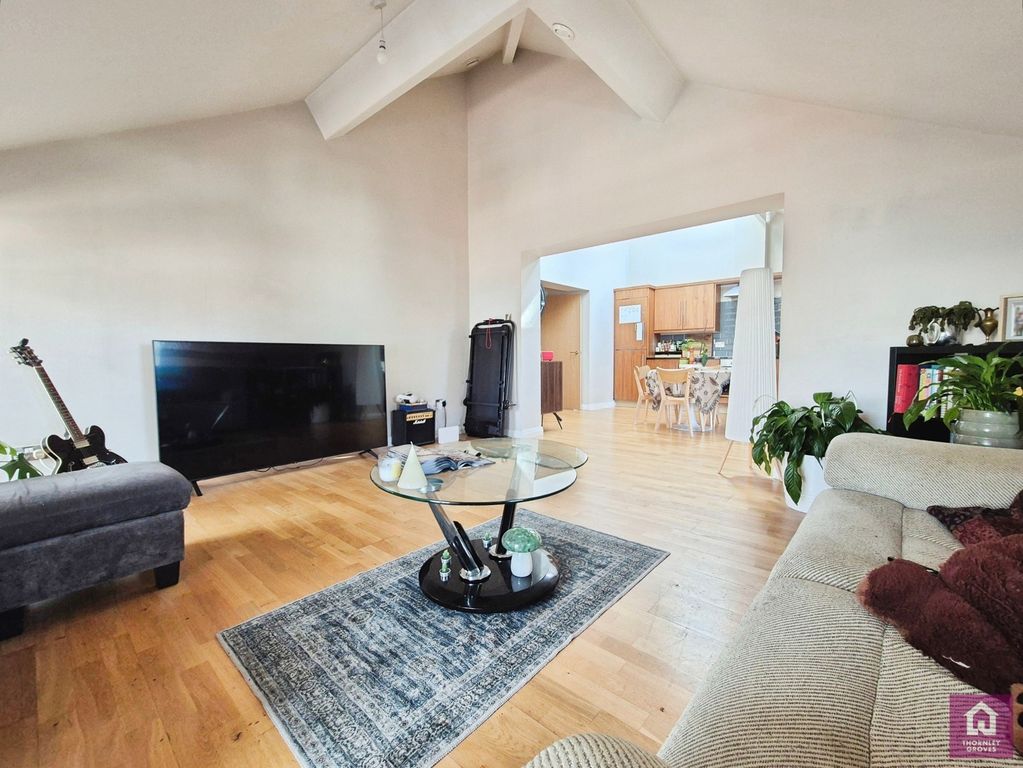 Property photo 3 of 16 Pbox-Img.Jpg