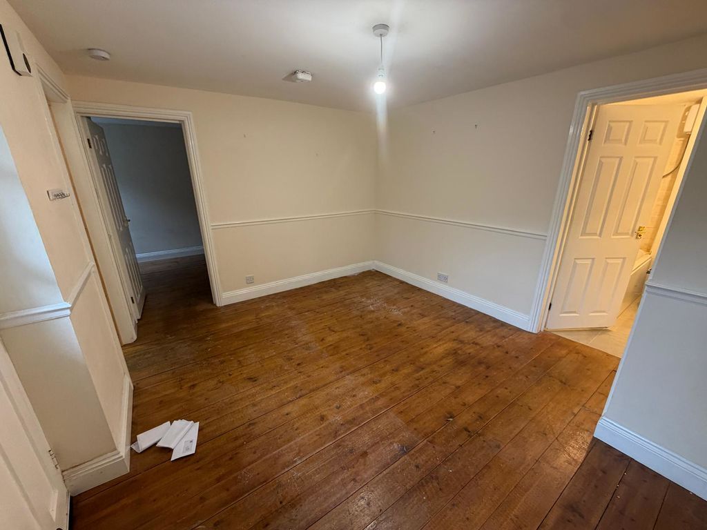 Property photo 2 of 4 Photo 3