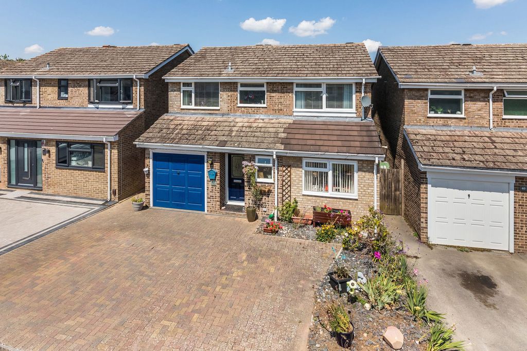 Property photo 1 of 18