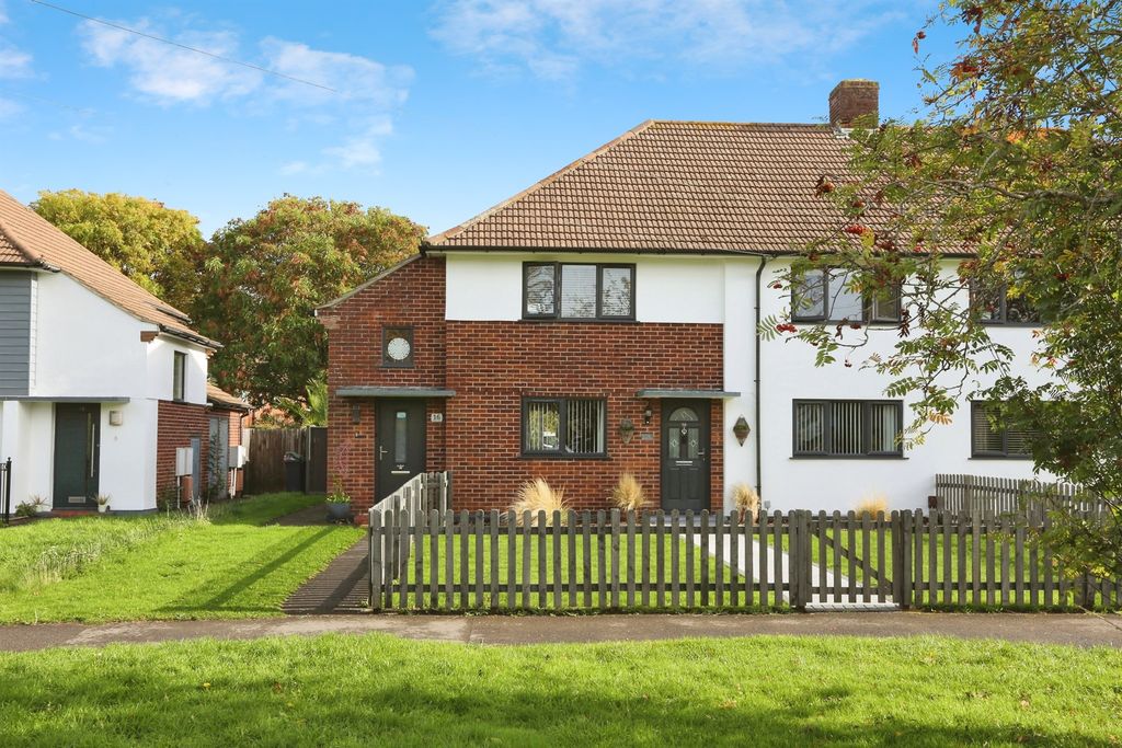 Property photo 1 of 13