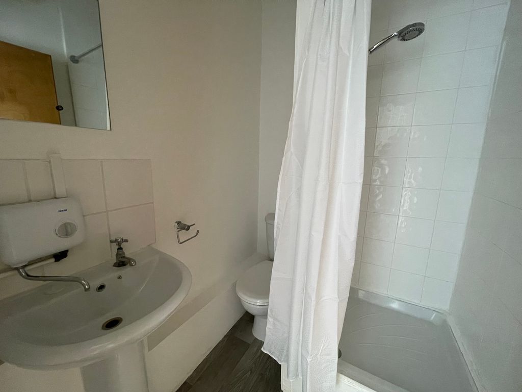 Property photo 3 of 3