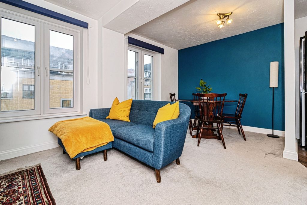 Property photo 2 of 15 Photo