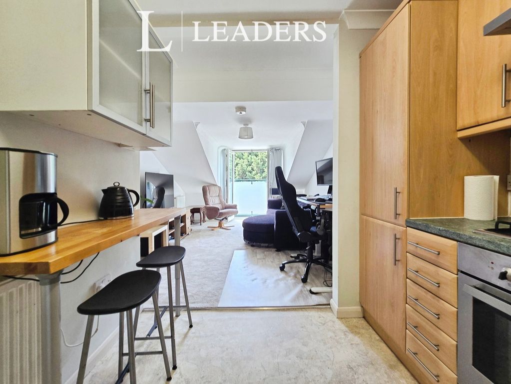 Property photo 3 of 14 Pbox-Img.Jpg