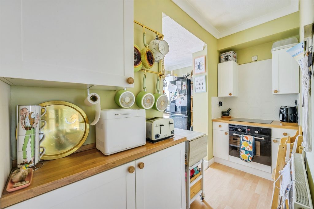 Property photo 3 of 17