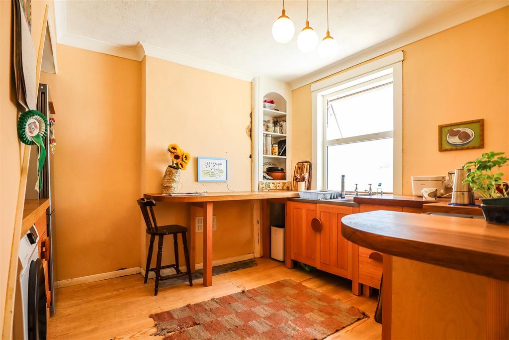 Property photo 2 of 13 Img_3438.Jpg