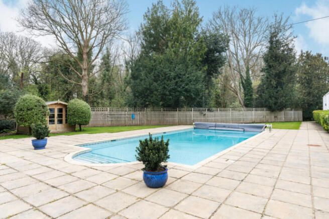 Property photo 2 of 21