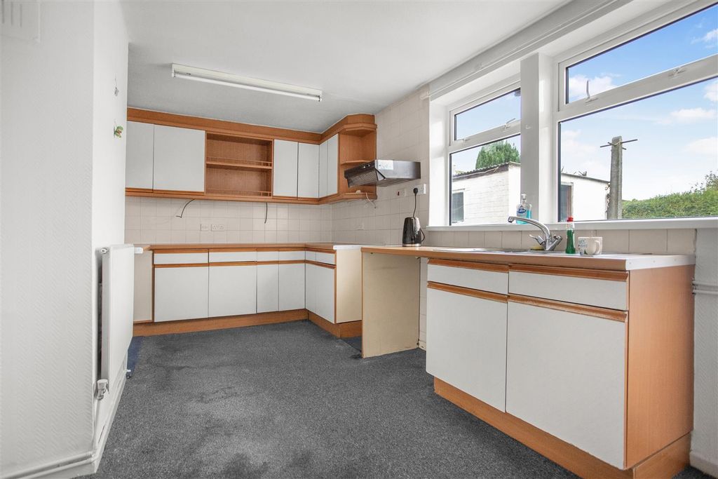 Property photo 2 of 15 Img_9974.Jpg