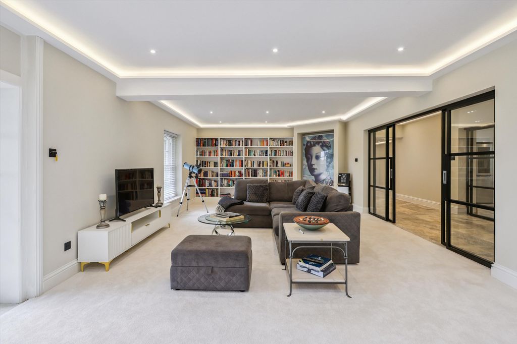 Property photo 3 of 22 Image