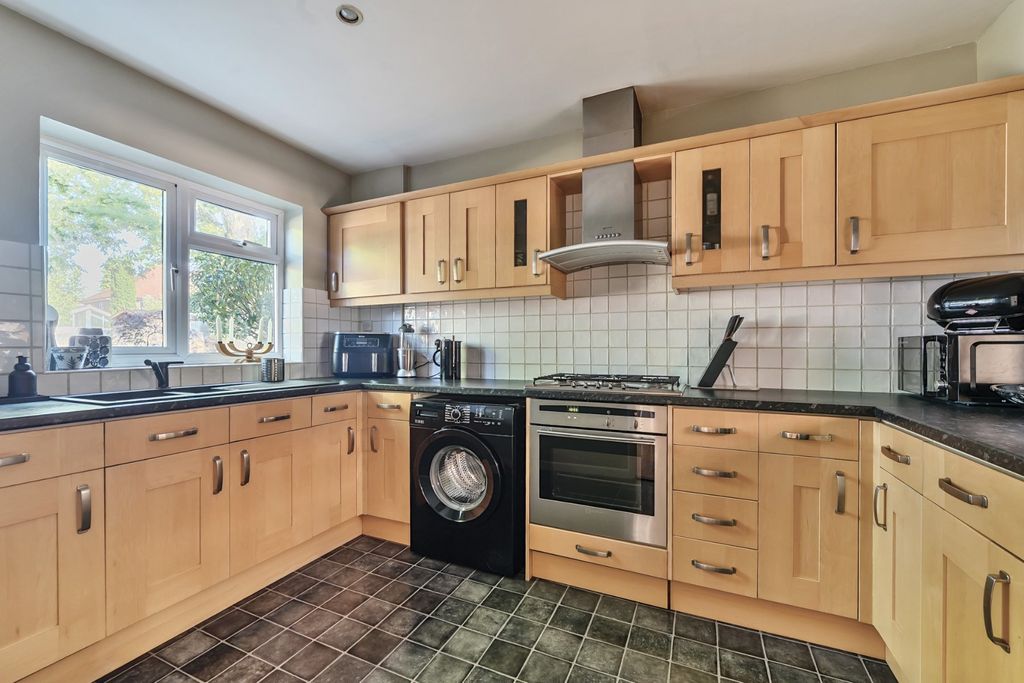 Property photo 3 of 18 Picture No. 07
