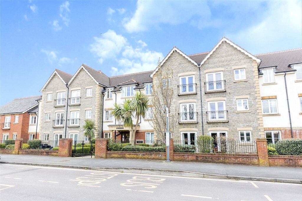 Property photo 2 of 13 Picture No. 26