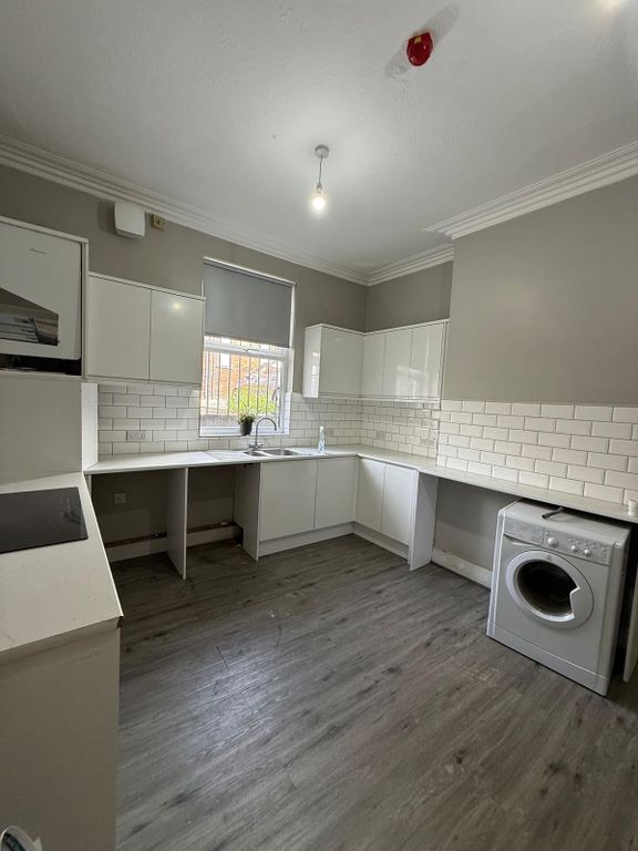 Property photo 2 of 14 Image