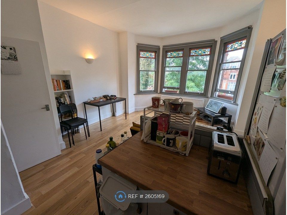 Property photo 3 of 14