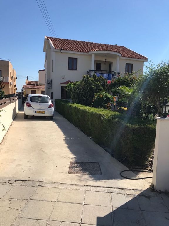 Property photo 1 of 29