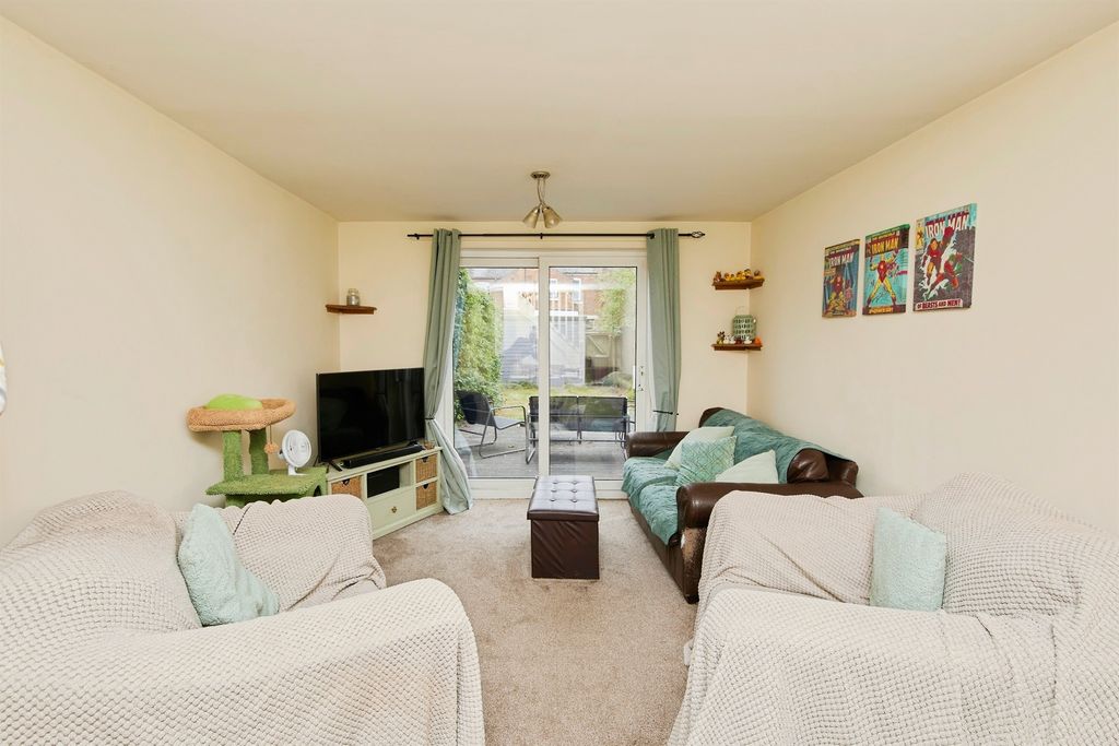 Property photo 2 of 15