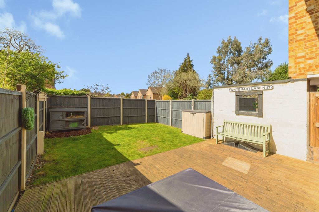 Property photo 2 of 20