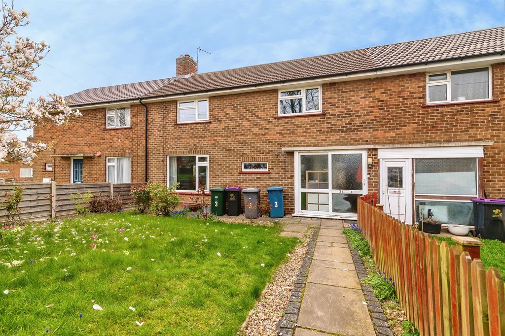 Property photo 2 of 17