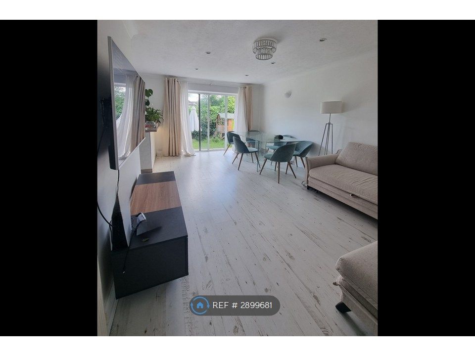 Property photo 1 of 25