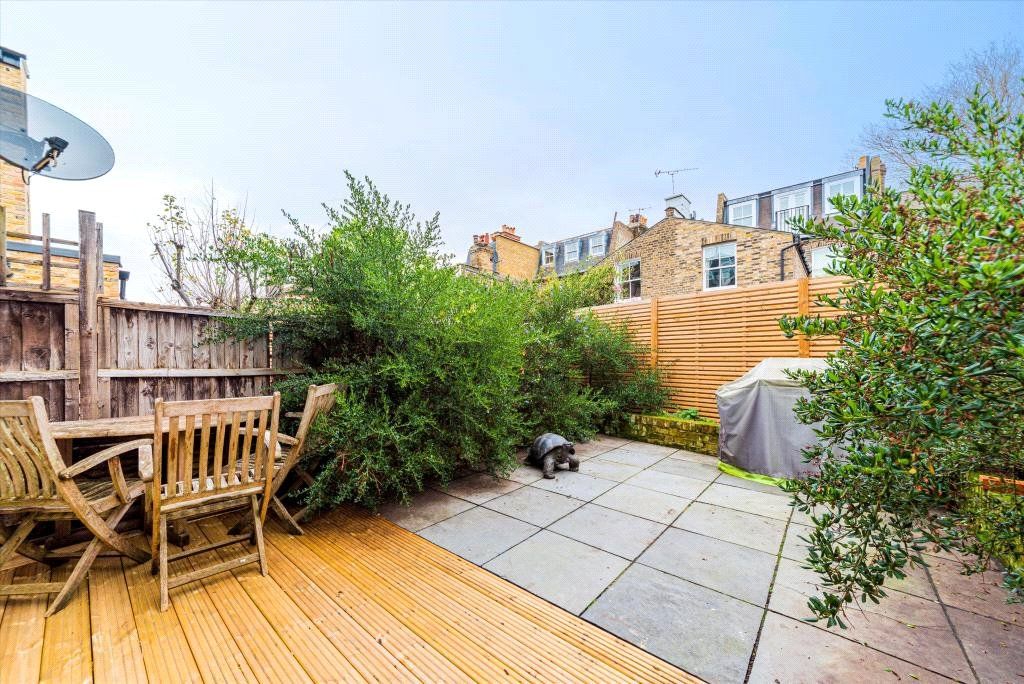 Property photo 3 of 11 Picture No. 24
