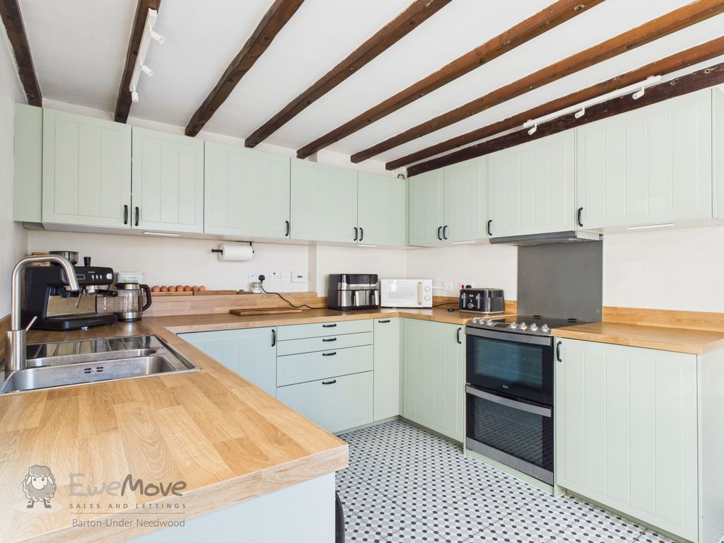 Property photo 3 of 17 Kitchen B