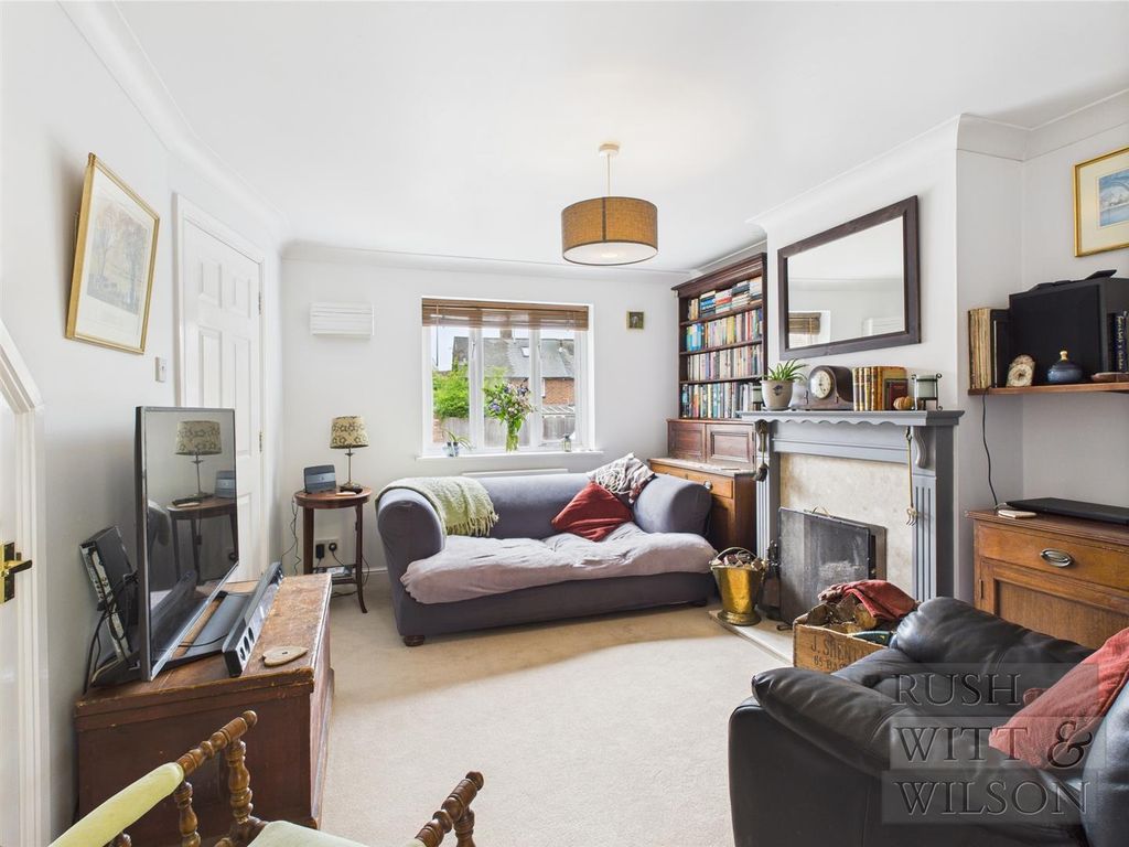 Property photo 3 of 24