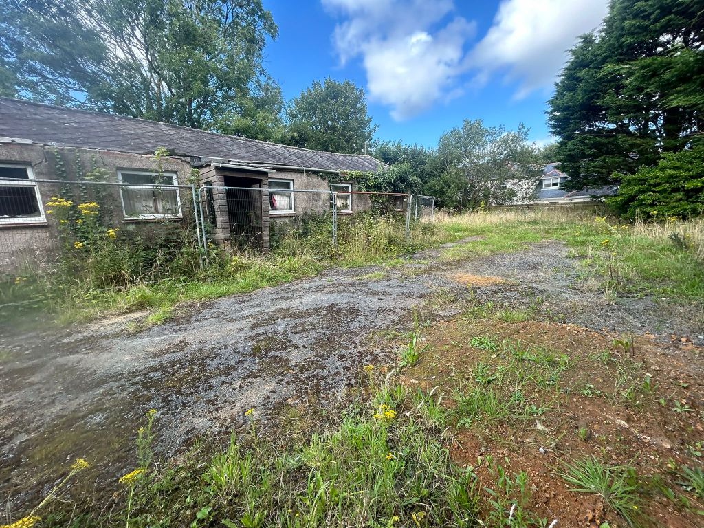 Property photo 3 of 8 Picture No. 04