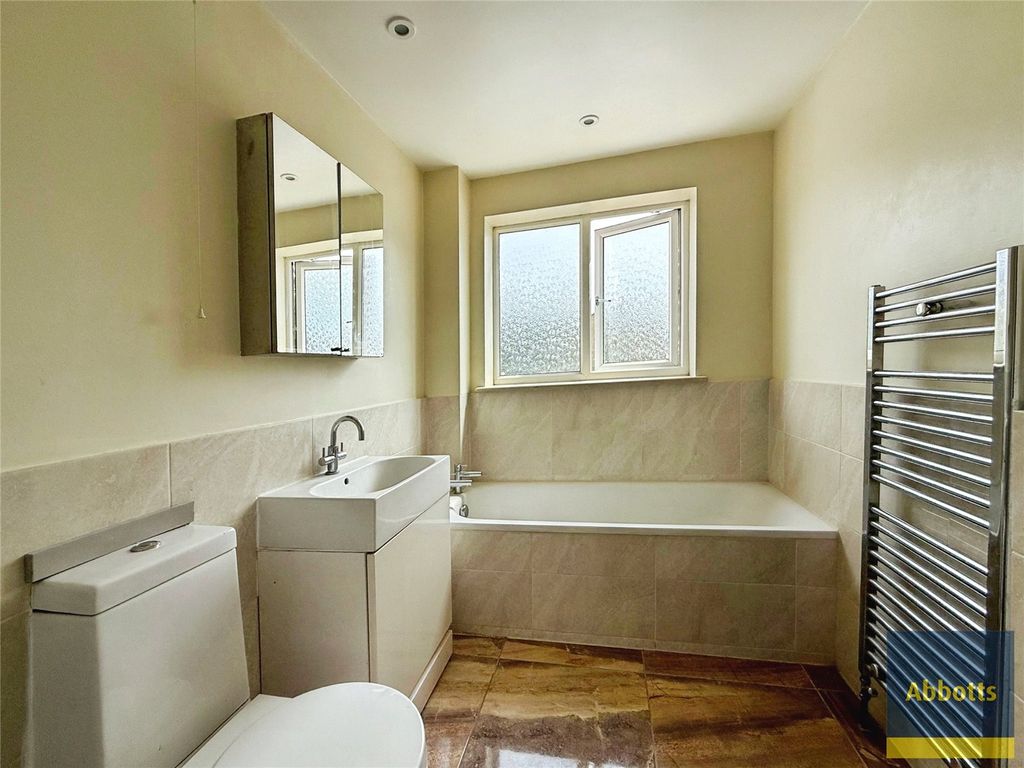 Property photo 2 of 13 Picture No. 01