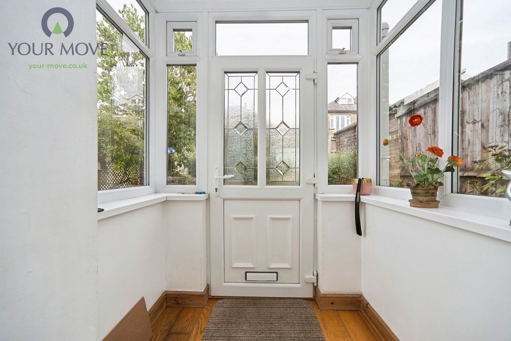 Property photo 2 of 28 Pbox-Img.Jpg