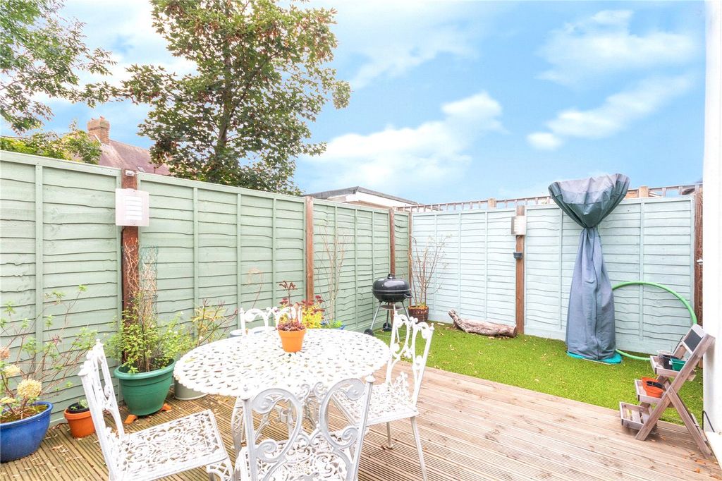 Additional image 10 of 2 bed flat for saleFramfield Road, Mitcham CR4