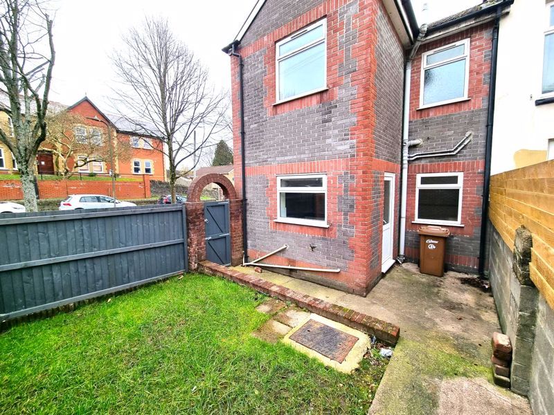 Property photo 3 of 19 Photo 17