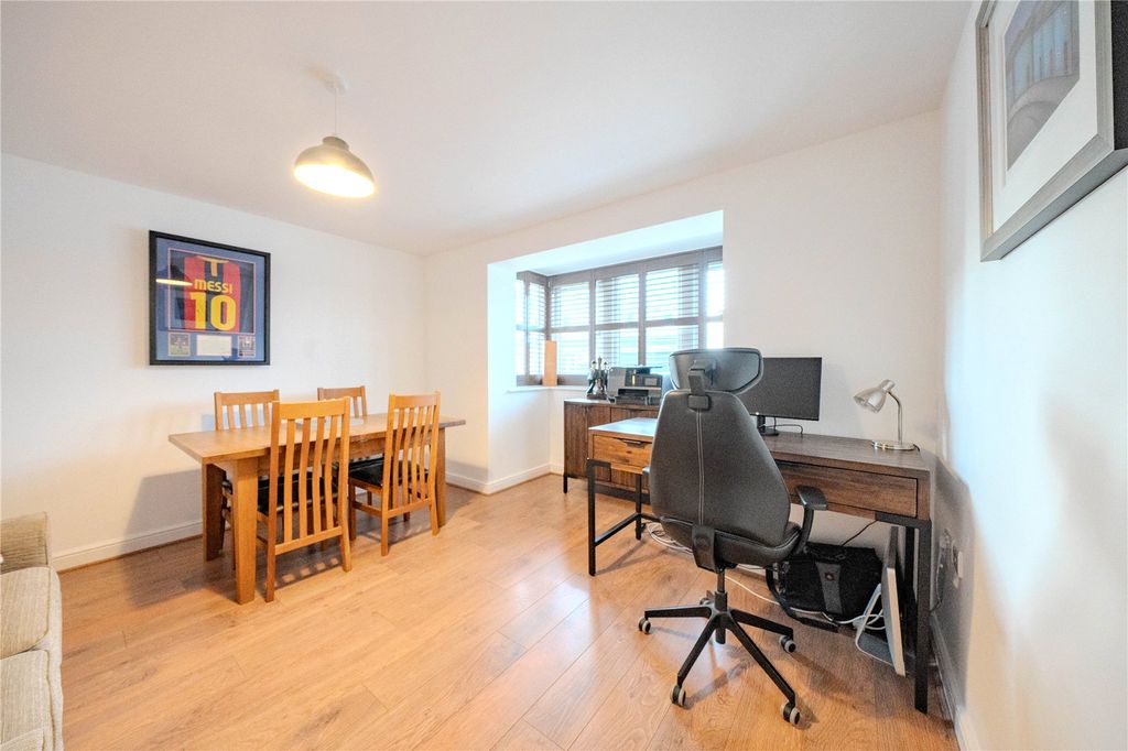 Property photo 3 of 28 Picture No. 13