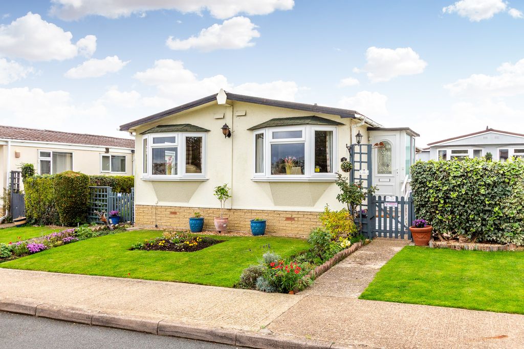 Property photo 1 of 13 Front