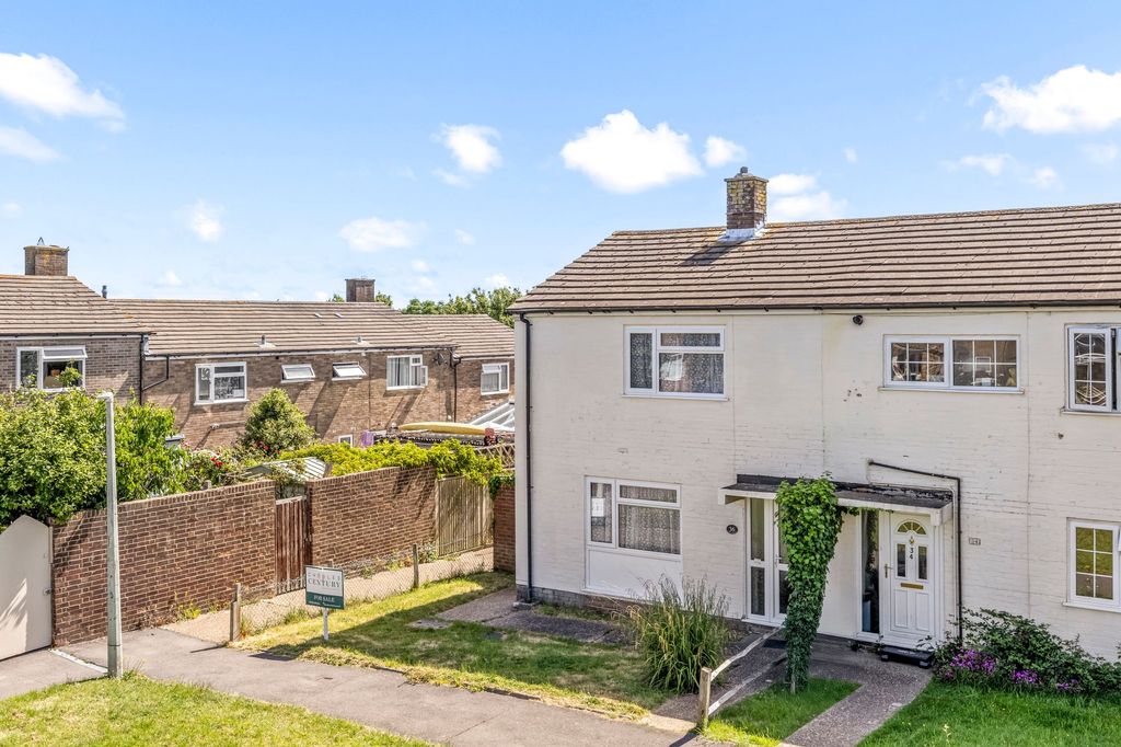 Property photo 1 of 12